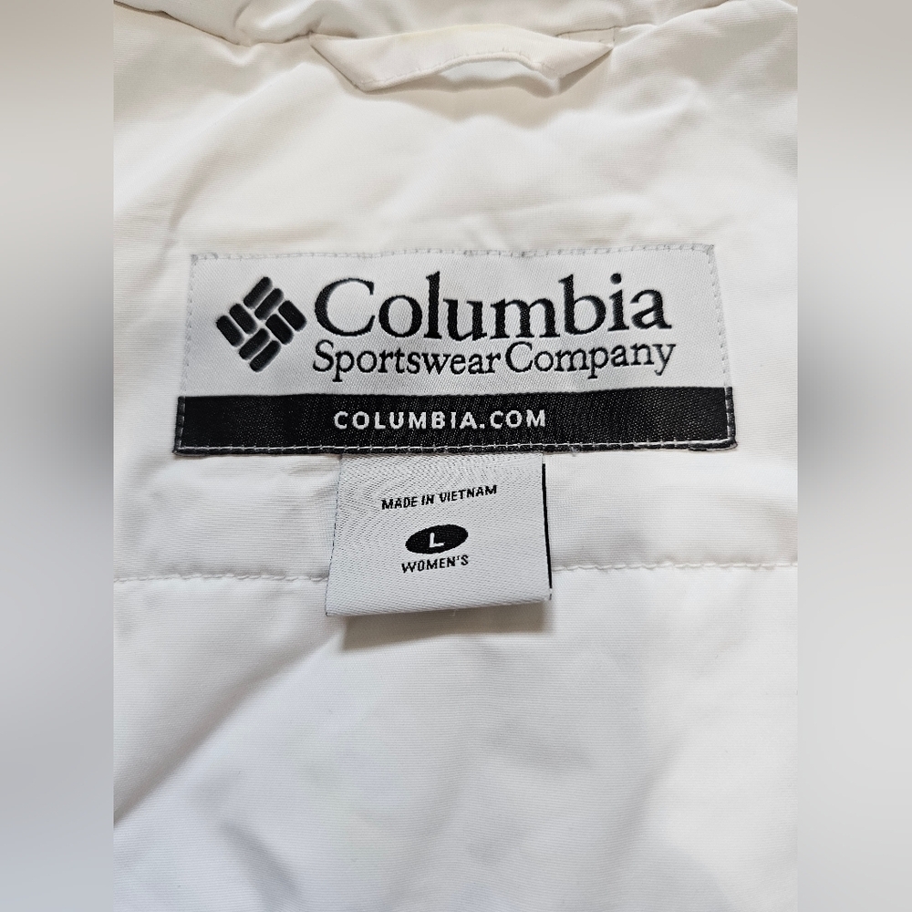 Columbia Women's Waterproof Snow Coat in red, size Large - Picture 11 of 14